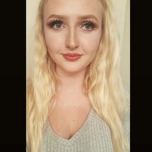 Meet your Posher, Katelyn